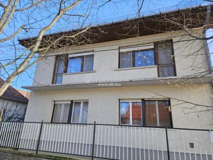 Győr 220m²-es 6 szobás családi ház eladó